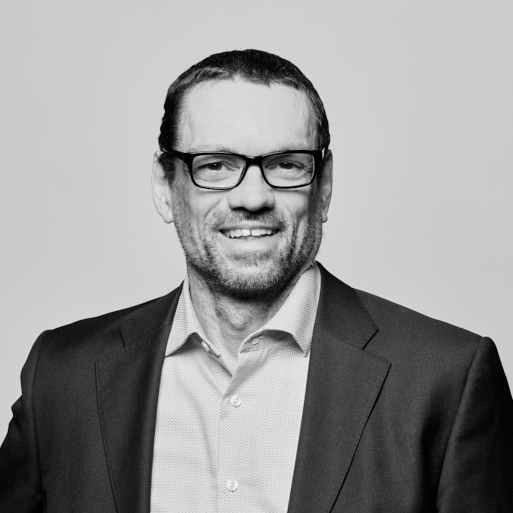 Portraitbild von Prof. Dr. Claude Siegenthaler